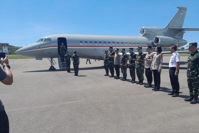 TNI Commander Review ASEAN Summit Readiness in Labuan Bajo