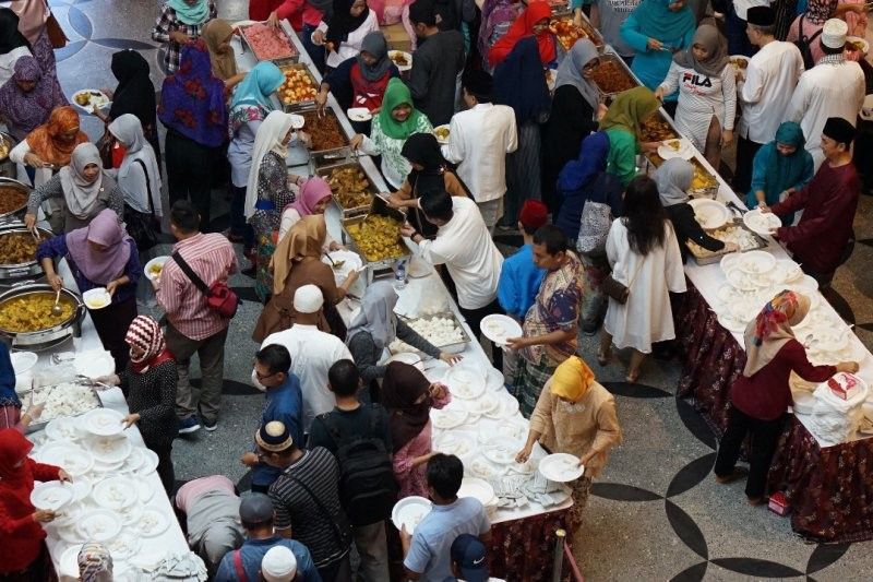 Tolerance in the Eid al-Fitr Celebration in Singapore