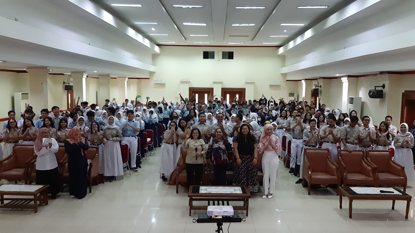 ASEAN GOES TO SCHOOL: The Enthusiasm of Thousands of Students in Jakarta to Get to Know ASEAN and Indonesia’s Chairmanship in ASEAN  Jakarta, August 8-9, 2023
