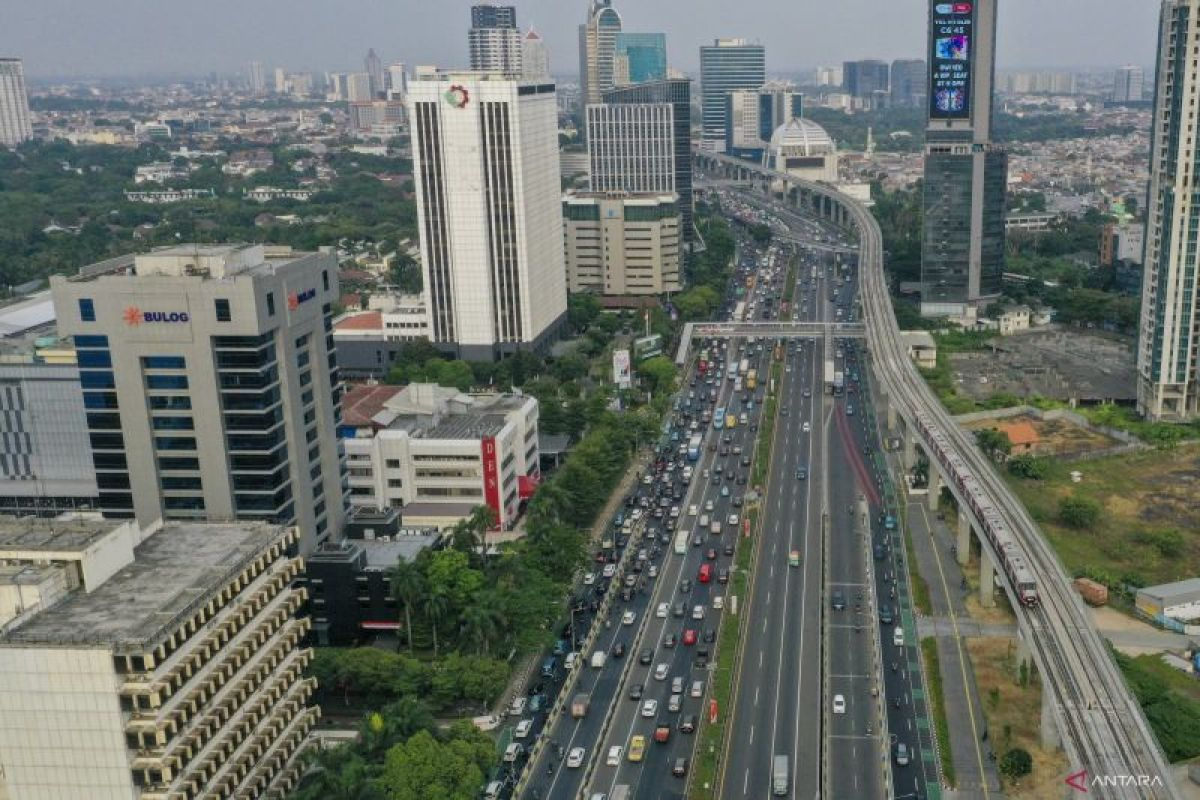DKI Jakarta Restricts Freight Vehicles on Four Toll Roads During 43rd ASEAN Summit
