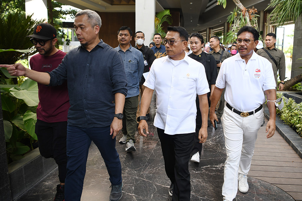 MCI Minister Visits Labuan Bajo to Review ASEAN Summit Media Service Readiness