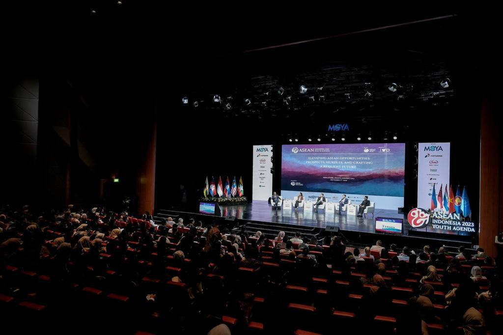 Now Time for ASEAN’s Young Generation  to Take Central Stage