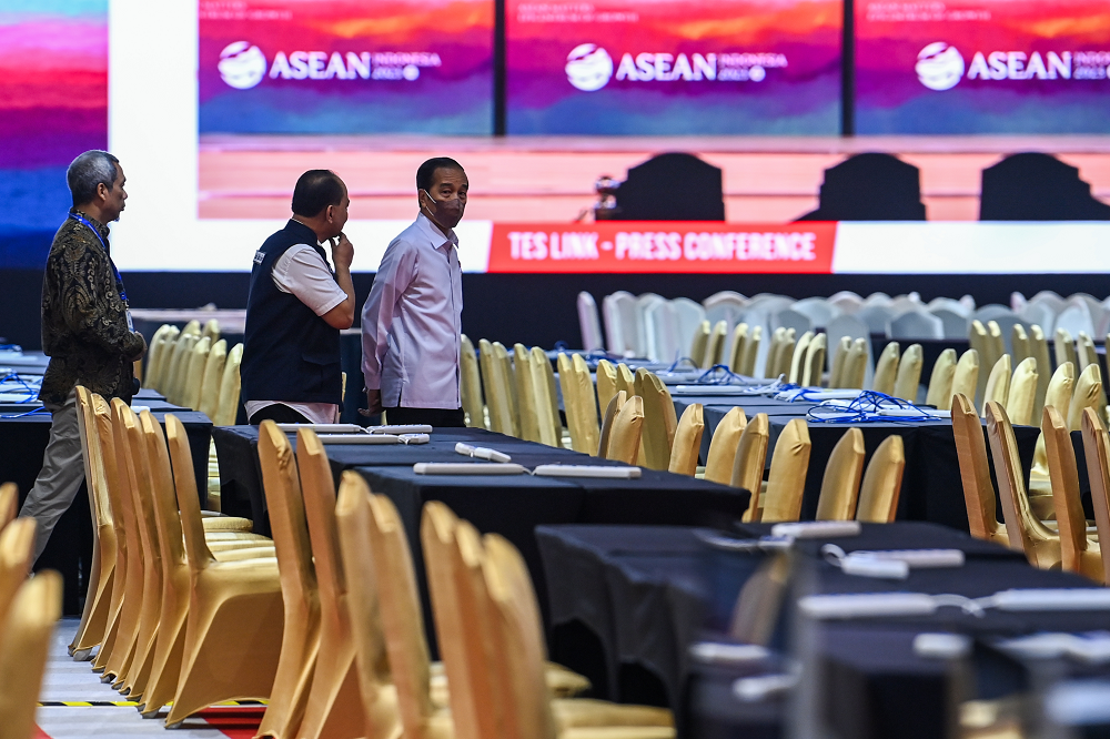 President Ensures ASEAN Summit Preparations Completed