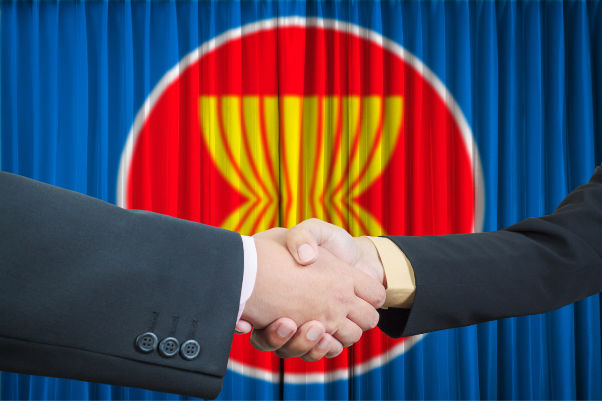 SEOM 3/54 Discusses Economic Cooperation Between ASEAN Members, Dialogue Partners